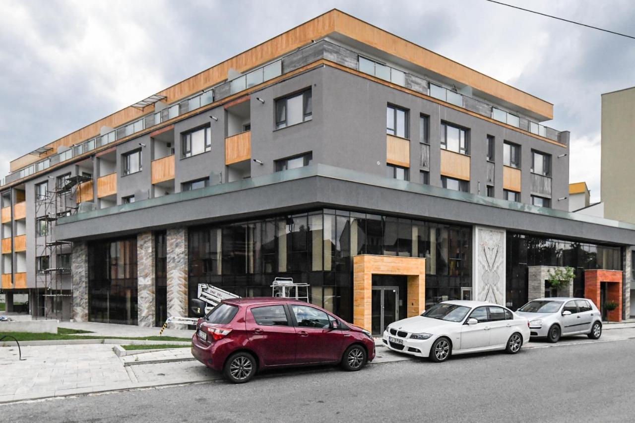 Modern Apartment In A Quiet Area Cluj-Napoca Exteriör bild